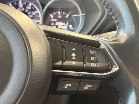 Used 2018 MAZDA CX-5 Touring w/ Preferred Equipment Package FWD image 13