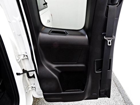 Used 2020 Toyota Tacoma SR image 9