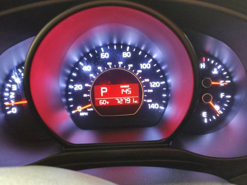 Used 2016 Kia Soul image 23