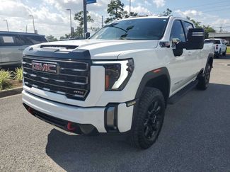 Used 2024 GMC Sierra 2500 AT4 w/ AT4 Premium Plus Package AWD/4WD video 1