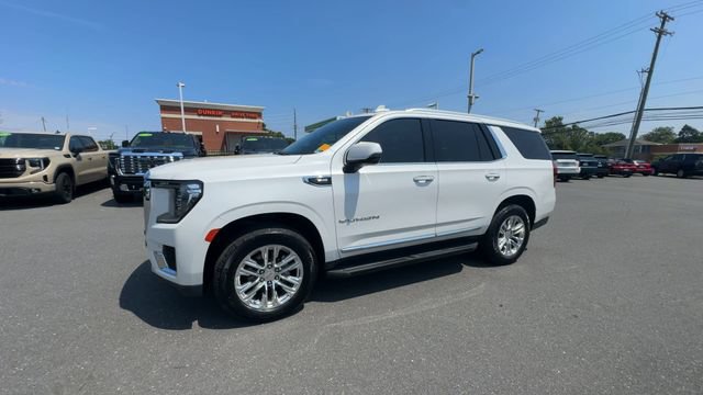 Certified 2021 GMC Yukon SLT w/ SLT Premium Package AWD/4WD image 4