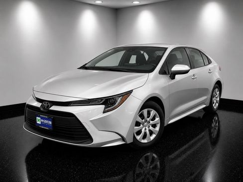 Used 2023 Toyota Corolla LE w/ Carpet Mat Package (TMS) FWD image 1