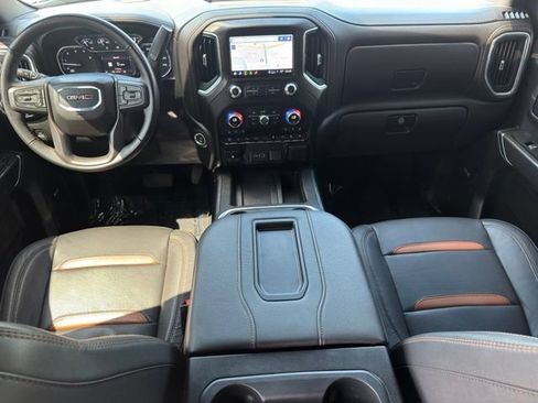 Used 2022 GMC Sierra 3500 AT4 w/ AT4 Preferred Package AWD/4WD image 11
