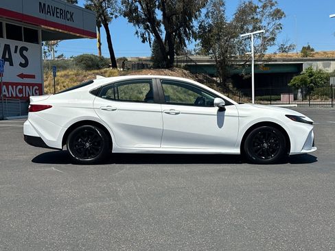 Used 2025 Toyota Camry LE FWD image 6