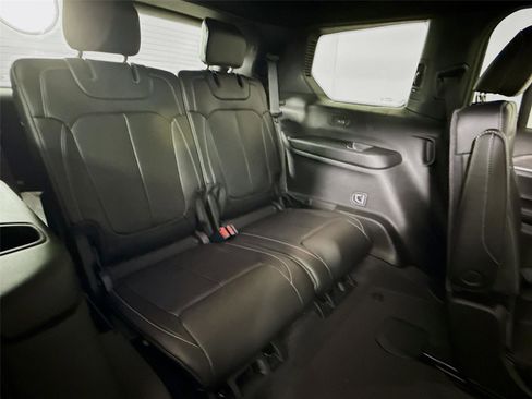 New 2025 Jeep Grand Cherokee L Limited w/ Black Appearance Package image 21