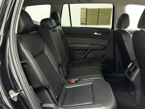 Used 2023 Volkswagen Atlas SE image 33