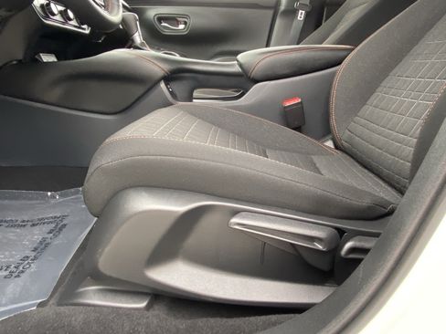 Certified 2026 Honda HR-V Sport image 15