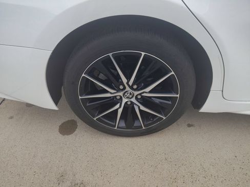 Used 2024 Toyota Camry SE FWD image 12