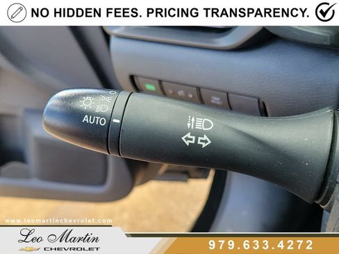 Used 2025 Nissan Sentra S FWD image 27