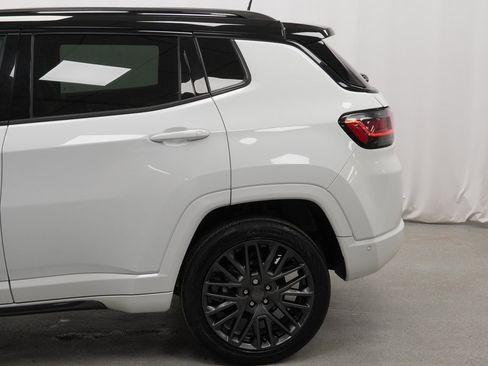 Certified 2023 Jeep Compass High Altitude w/ Driver Assist Group I image 17