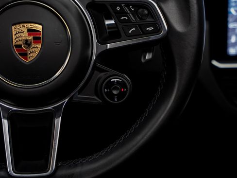 Used 2019 Porsche Cayenne E-Hybrid AWD/4WD image 44