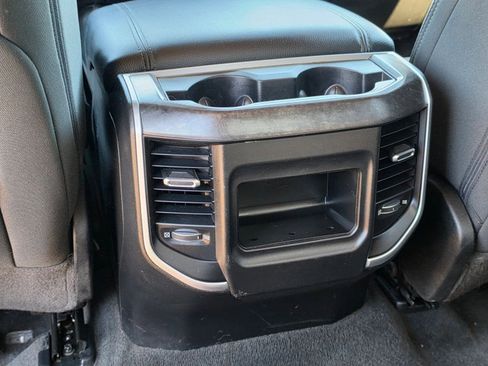 Used 2020 RAM 1500 Big Horn AWD/4WD image 20