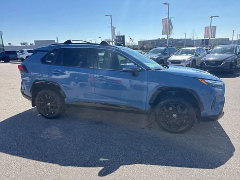 Used 2024 Toyota RAV4 SE w/ Weather Package image 4