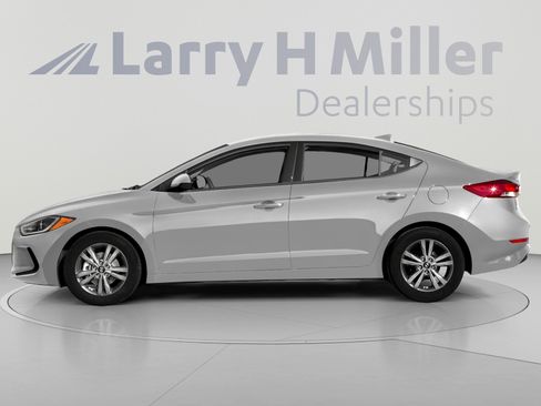 Used 2018 Hyundai Elantra SEL FWD image 3