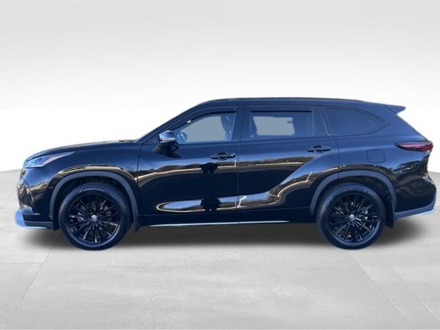 Used 2024 Toyota Highlander XSE AWD/4WD image 2
