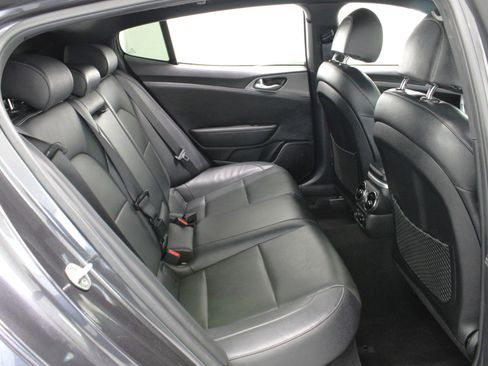 Used 2021 Kia Stinger GT image 40