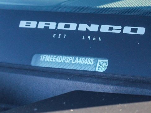 Used 2023 Ford Bronco Heritage Edition image 27