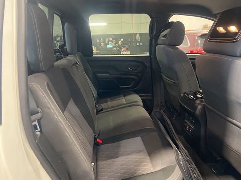 Certified 2024 Nissan Titan SV w/ SV Convenience Package image 11