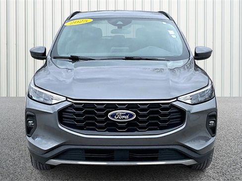 Used 2025 Ford Escape ST-Line Select image 3