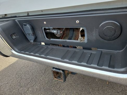 Used 2018 GMC Canyon SLT image 23