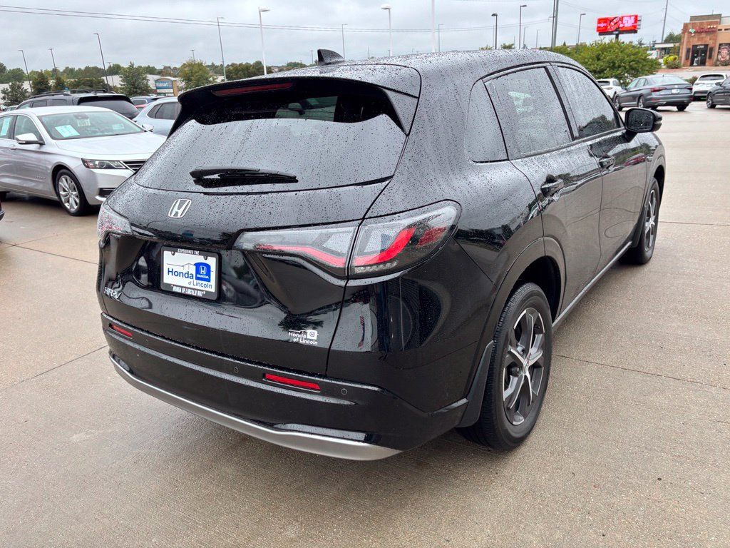 Used 2024 Honda HR-V EX-L image 5