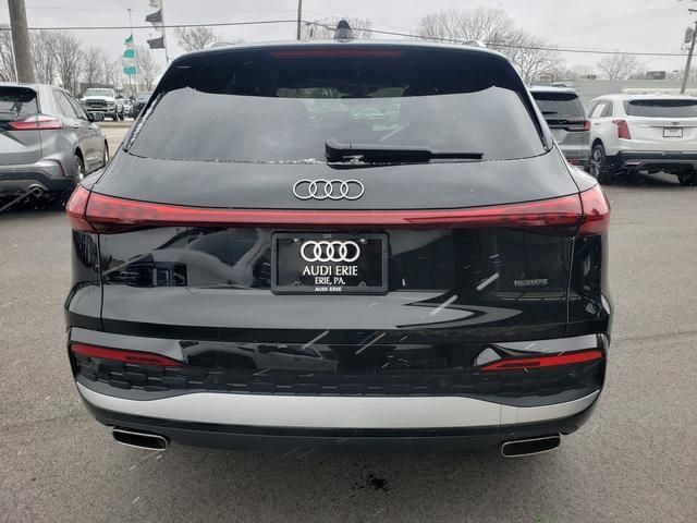 Used 2025 Audi Q5 Premium w/ Convenience Package AWD/4WD image 4