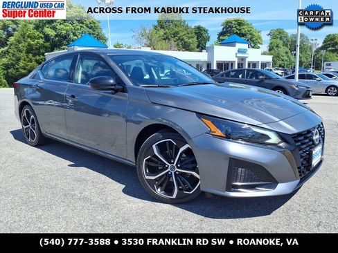 Used 2024 Nissan Altima 2.5 SR w/ SR Premium Package FWD image 1