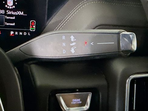 Used 2025 GMC Yukon Denali AWD/4WD image 20