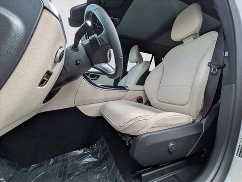Certified 2026 Mercedes-Benz GLC 300 image 4