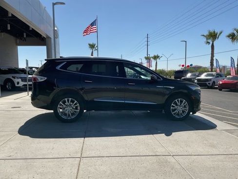 Used 2023 Buick Enclave Essence w/ Experience Buick Package FWD image 8