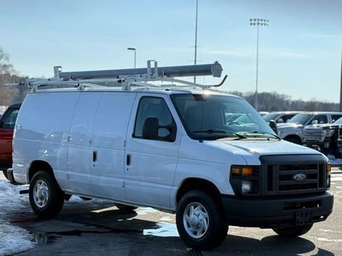 Used 2014 Ford E-250 and Econoline 250 image 27