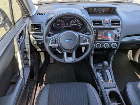 Used 2018 Subaru Forester 2.5i Premium image 16