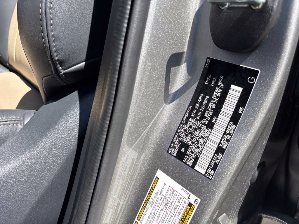Used 2025 Lexus GX 550 w/ Accessory Package (CT) AWD/4WD image 19