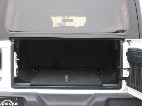 Used 2019 Jeep Wrangler Unlimited Sport S AWD/4WD image 14