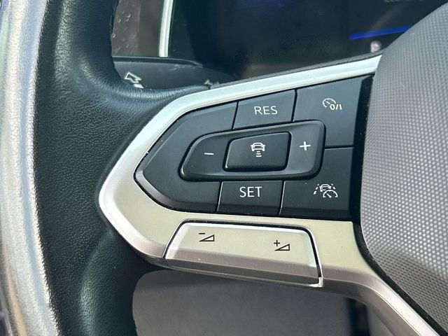 Used 2024 Volkswagen Jetta SE FWD image 28