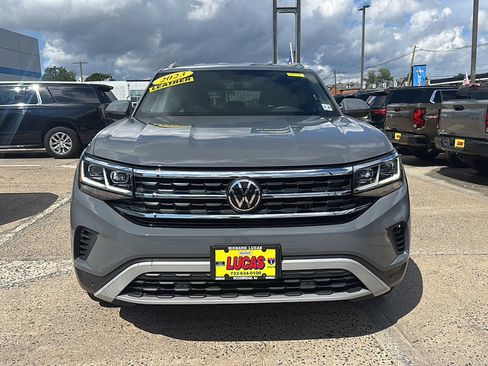 Used 2023 Volkswagen Atlas Cross Sport SE AWD/4WD image 3