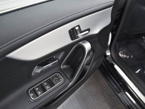 Used 2025 Mercedes-Benz CLA 250 4MATIC image 12