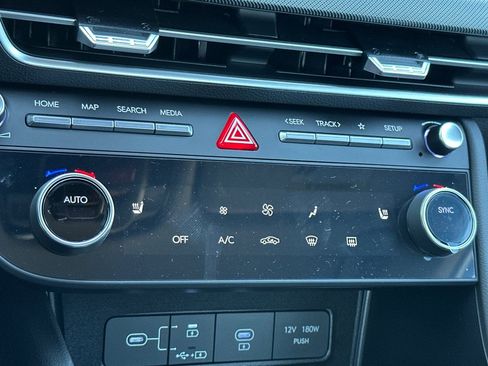 New 2025 Hyundai Sonata SEL image 18