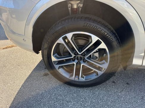 New 2025 Audi Q5 Premium Plus image 23