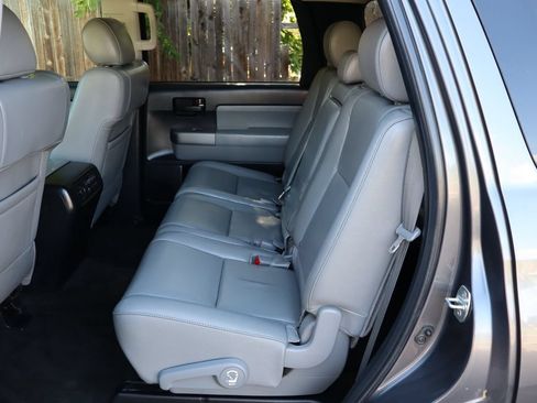 Used 2012 Toyota Sequoia SR5 w/ Premium Pkg AWD/4WD image 20