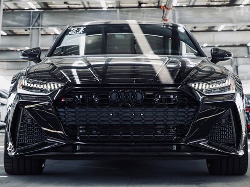 Used 2024 Audi RS 7 Performance w/ Bronze Edition image 2