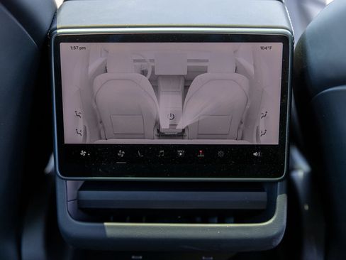 Used 2025 Tesla Model 3 Long Range RWD image 28