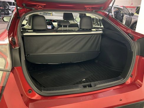 Used 2017 Toyota Prius Four image 25