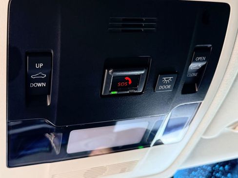 Certified 2023 Lexus ES 350 w/ Premium Package image 26