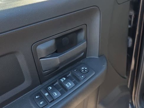 Used 2018 RAM 2500 Tradesman w/ Chrome Appearance Group image 3