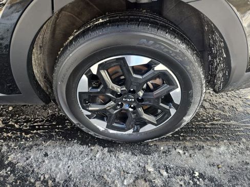 Used 2024 Kia Sorento S image 16