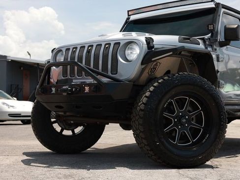 Used 2018 Jeep Wrangler Unlimited Sport S AWD/4WD image 28
