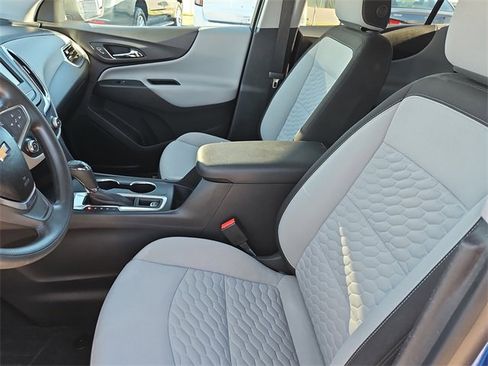 Used 2019 Chevrolet Equinox LS w/ LS Convenience Package image 14