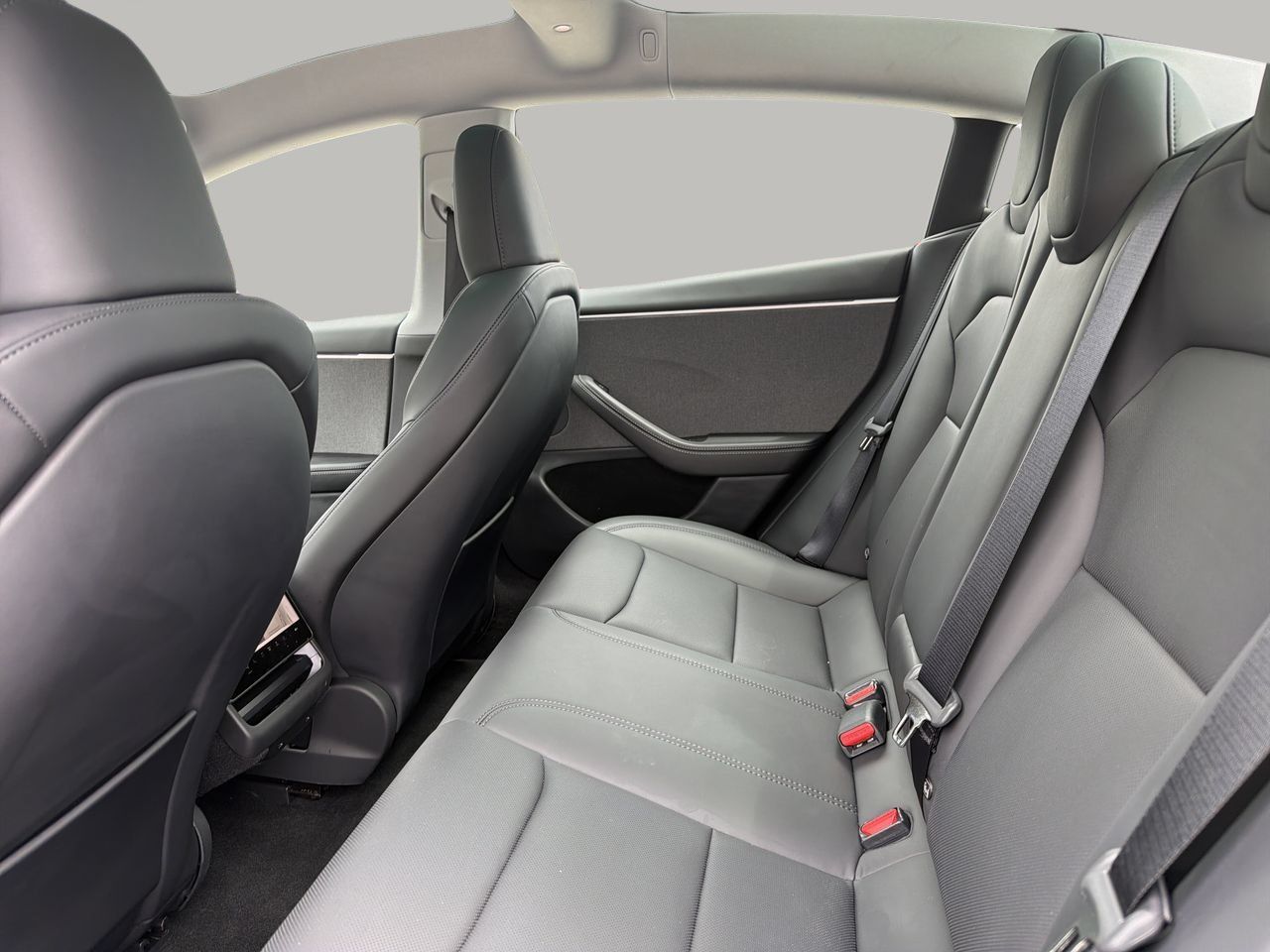 Used 2025 Tesla Model 3 RWD image 15