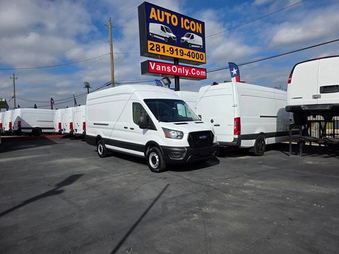 Used 2023 Ford Transit 250 148 High Roof Extended image 25